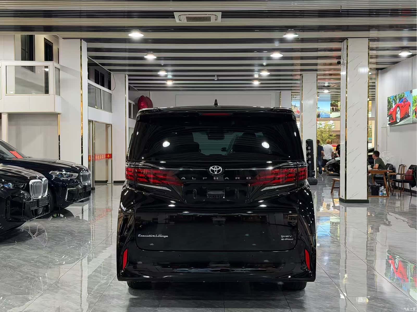Toyota Alphard, 2024 15