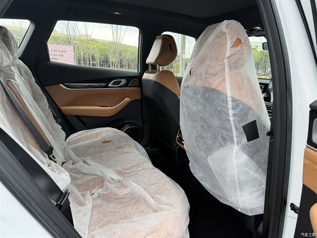Geely Boyue, 2026 19