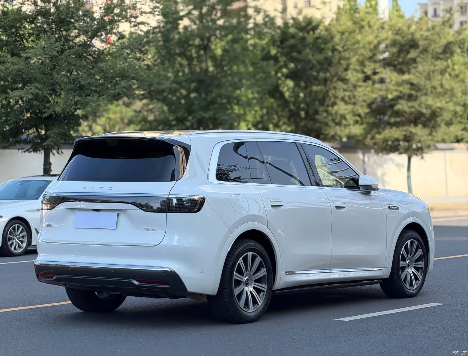 AITO M8, 2025 4