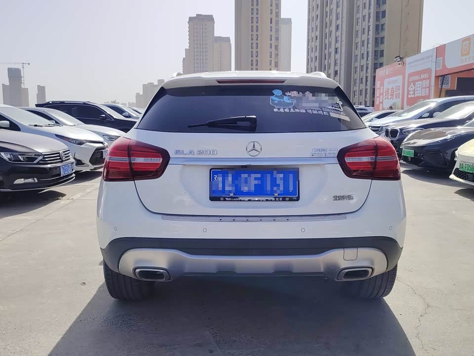 Mercedes-Benz GLA