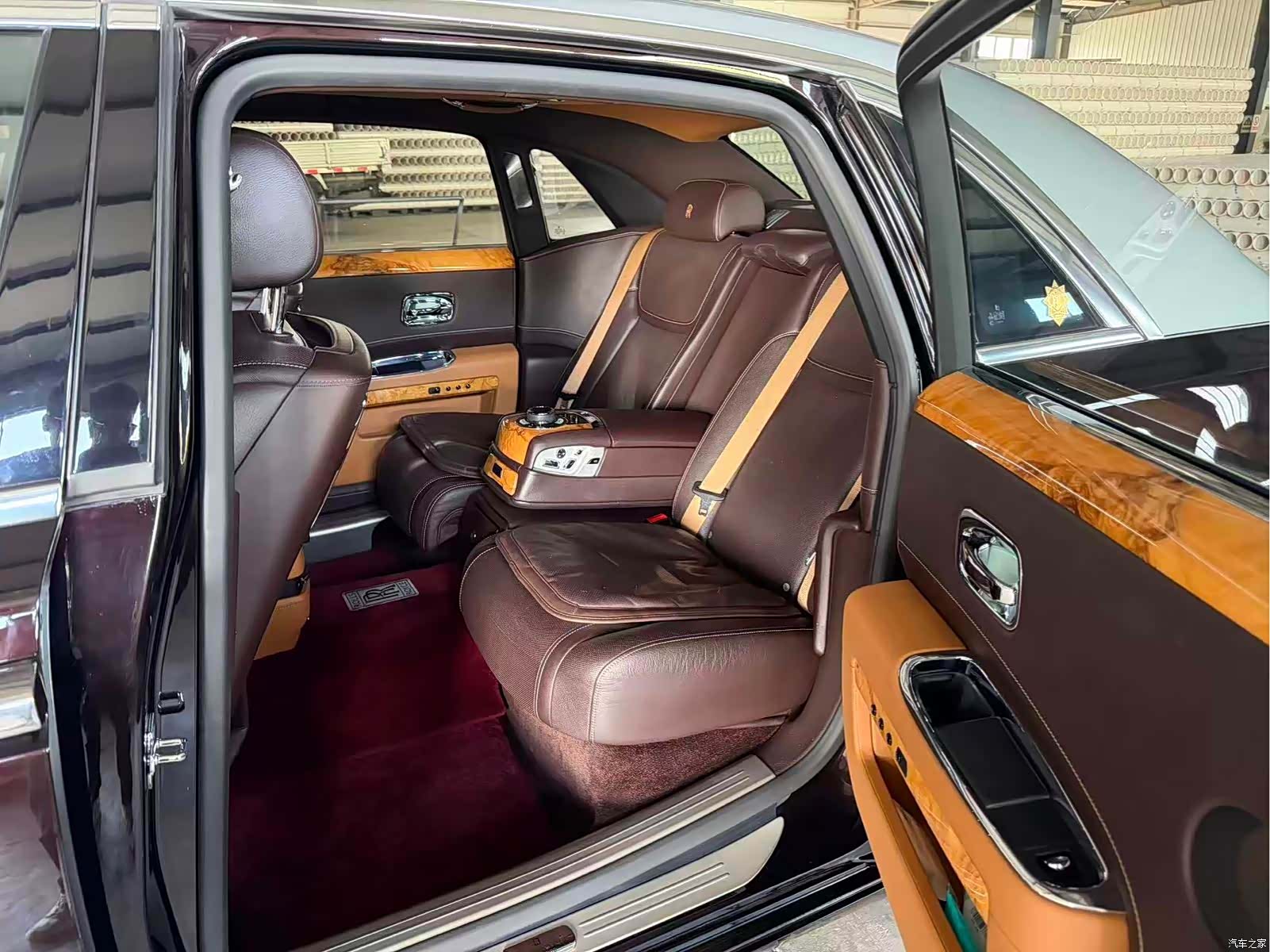 Rolls-Royce Ghost, 2015 2