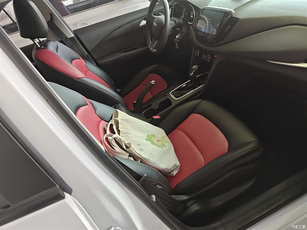 Chevrolet 320, 2019 25