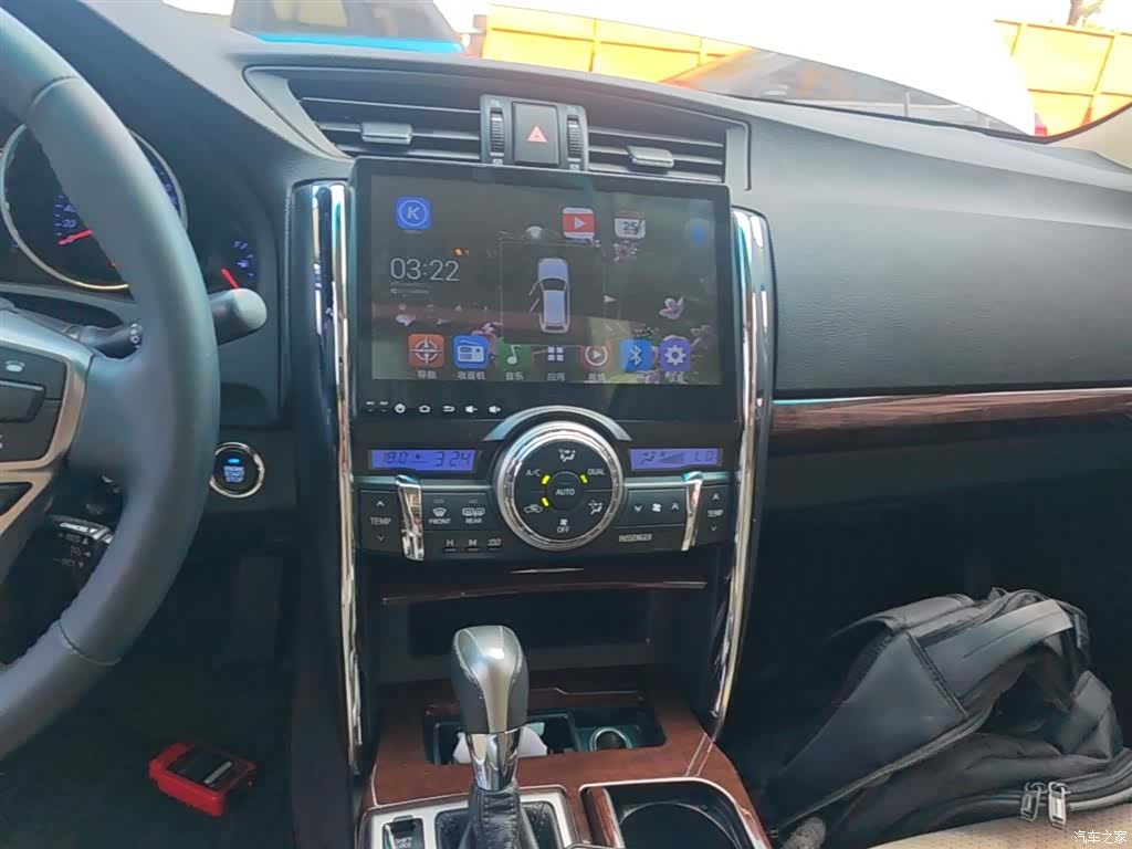Toyota 2.5V, 2017 13