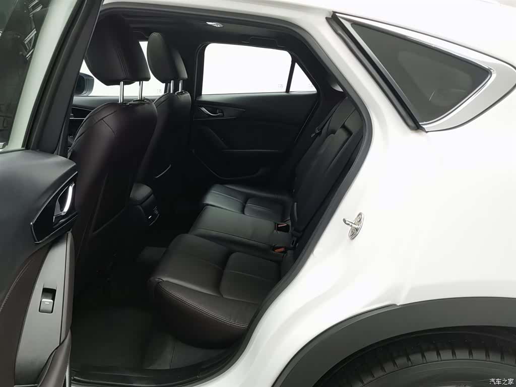 Mazda CX-4, 2020 15
