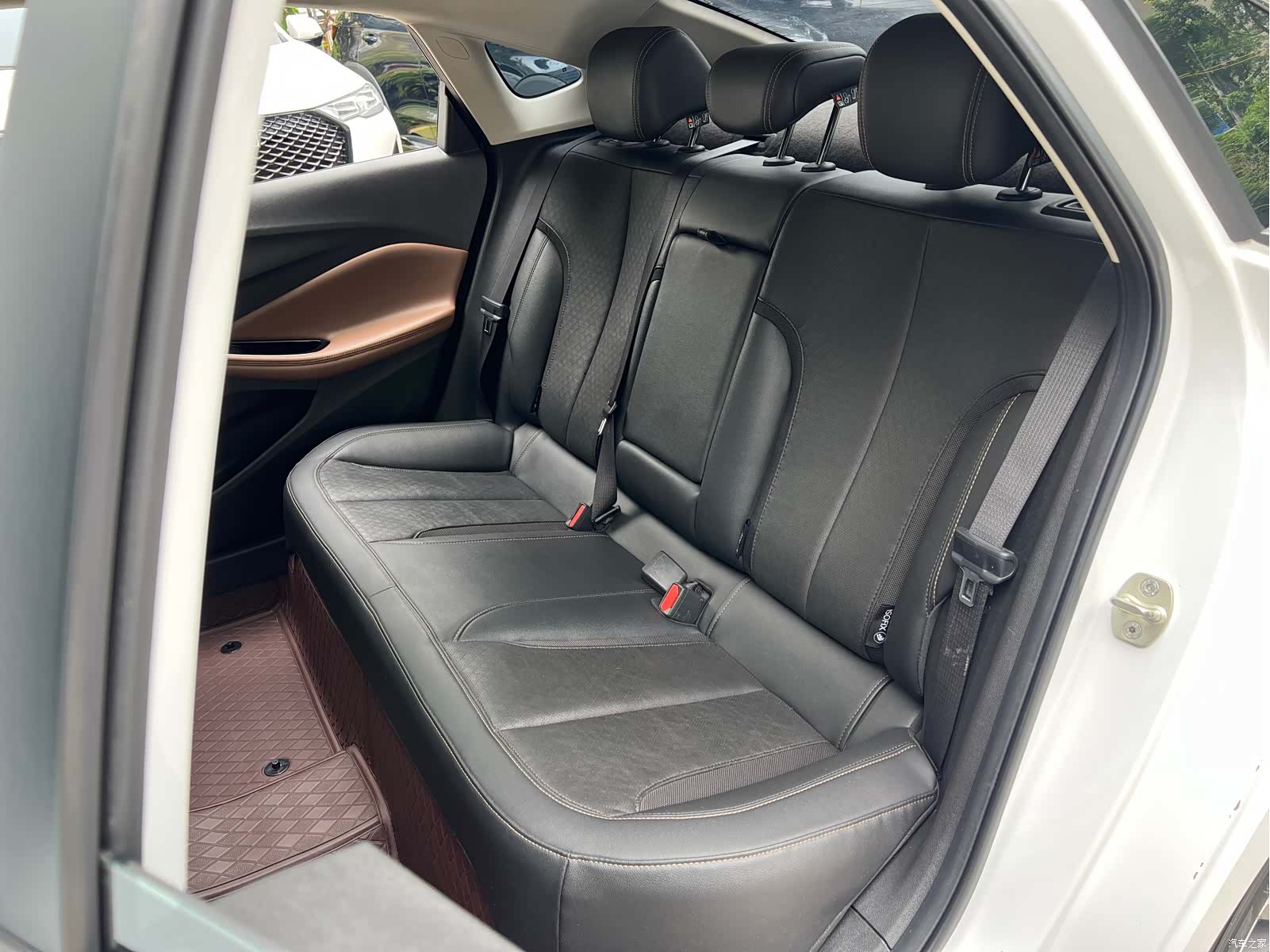 Buick Verano, 2022 11