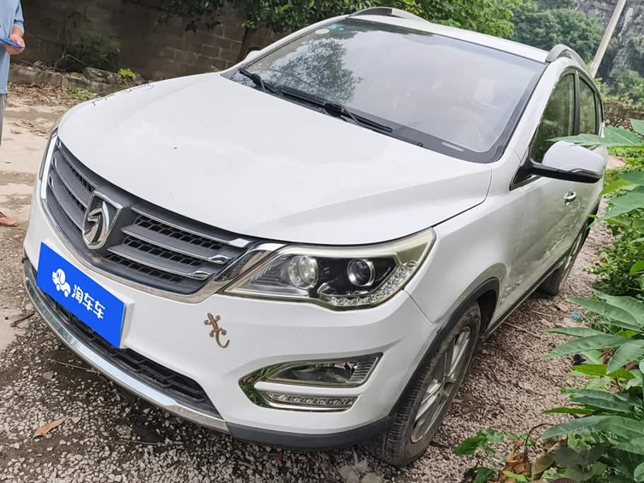 Baojun 560 2015 1.8L MT Elite