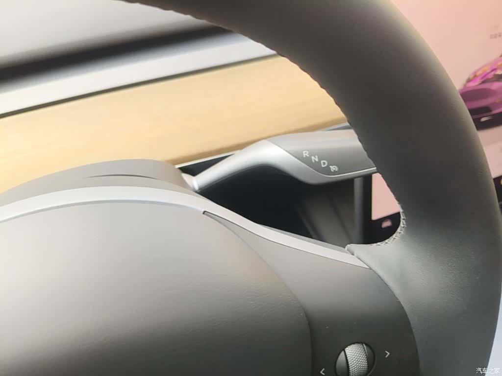 Tesla Model Y, 2022 14