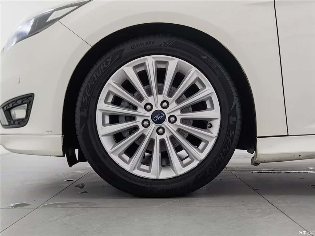 Ford Focus, 2015 17