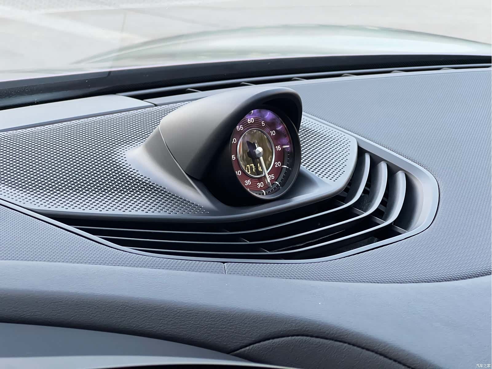 Porsche Taycan, 2021 15