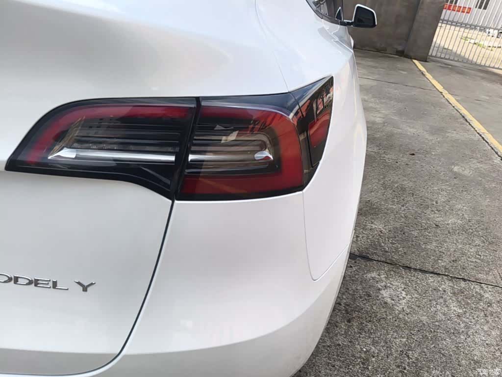 Tesla Model Y, 2022 8