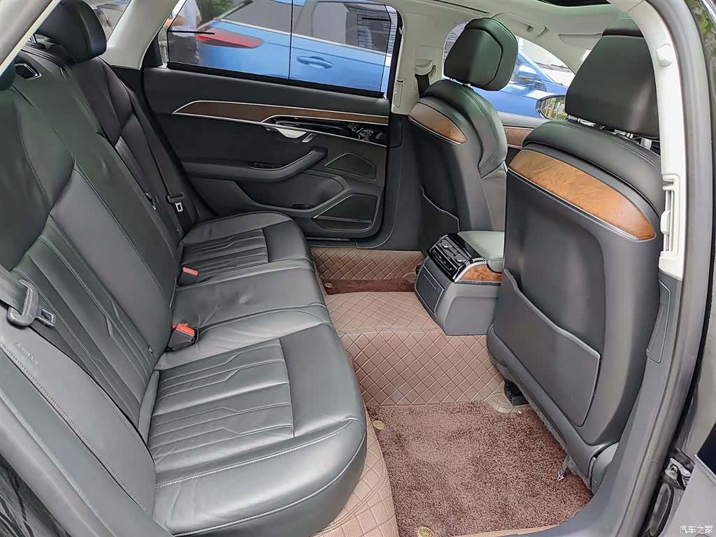 Audi A8L, 2019 11