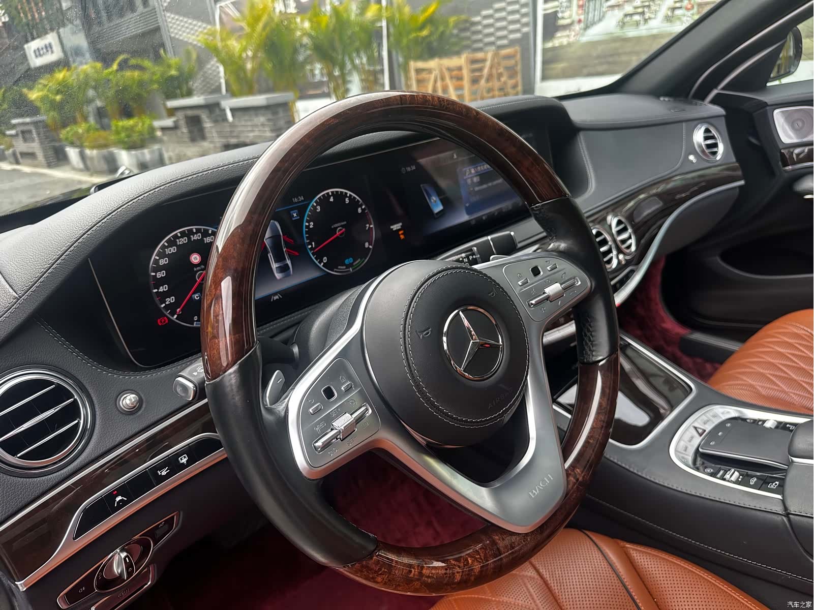Maybach S-Class, 2020 11