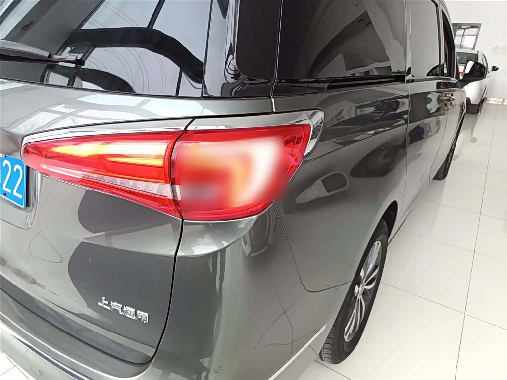 Buick GL8, 2017 8