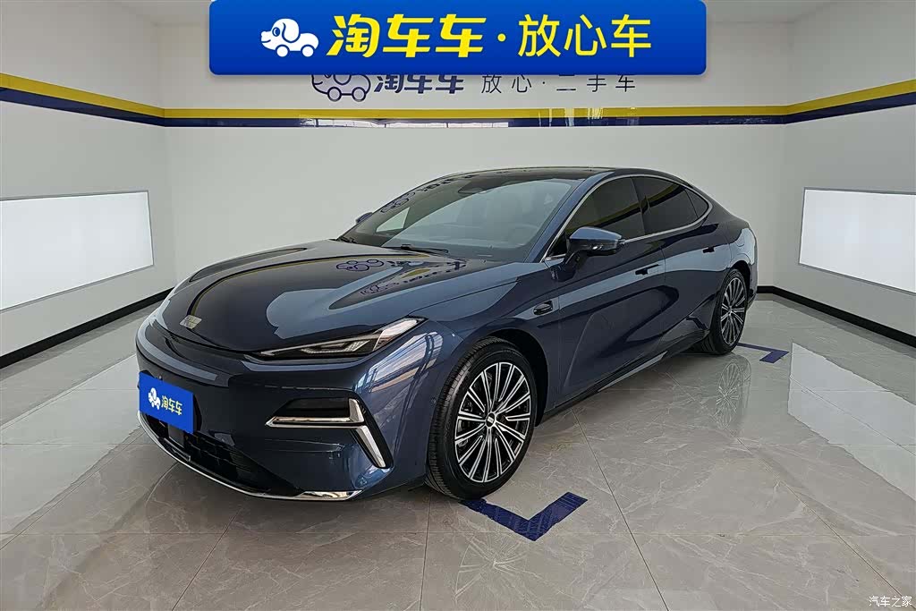 Geely 8