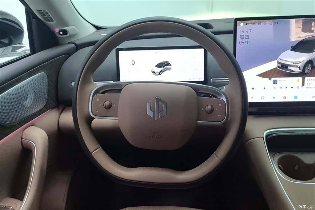 Leapmotor C11, 2025 15