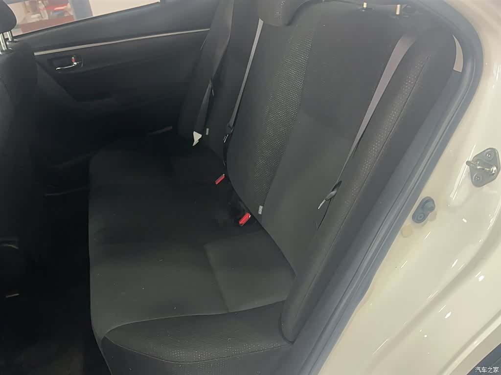 Toyota Corolla, 2016 8