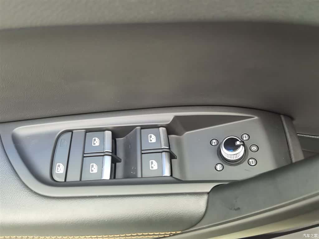 Audi Q5L, 2019 9