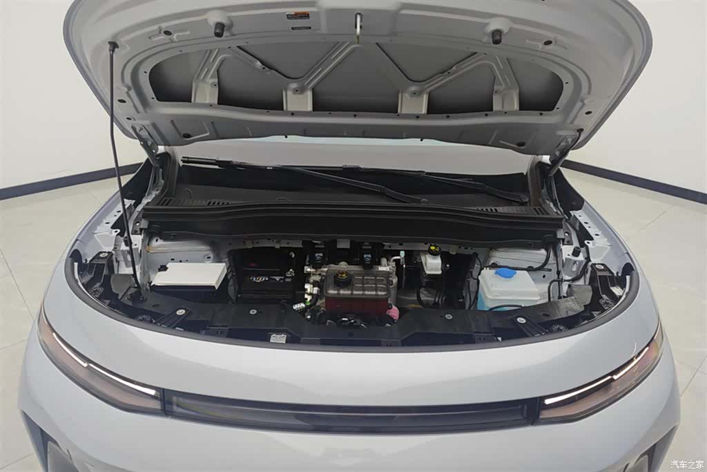 Leapmotor B10, 2025 10