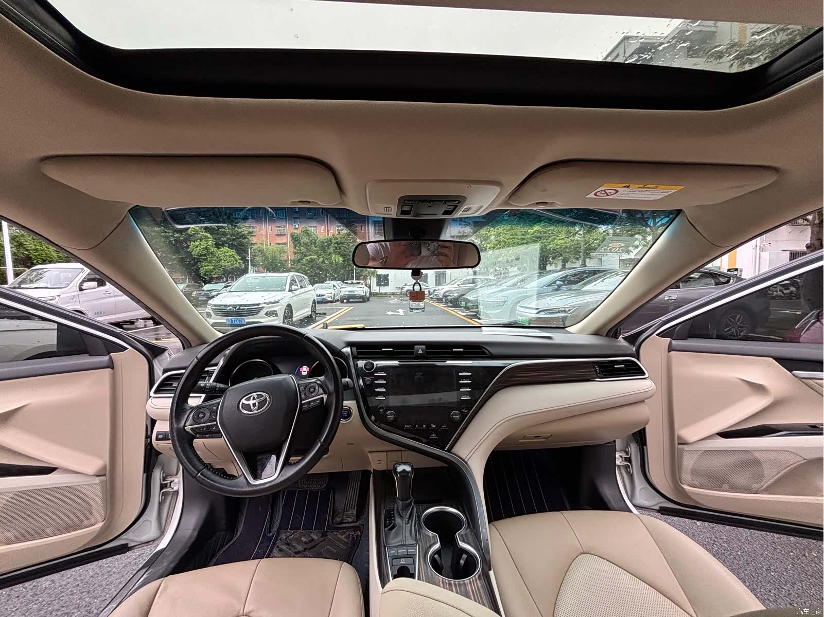 Toyota Camry, 2018 13