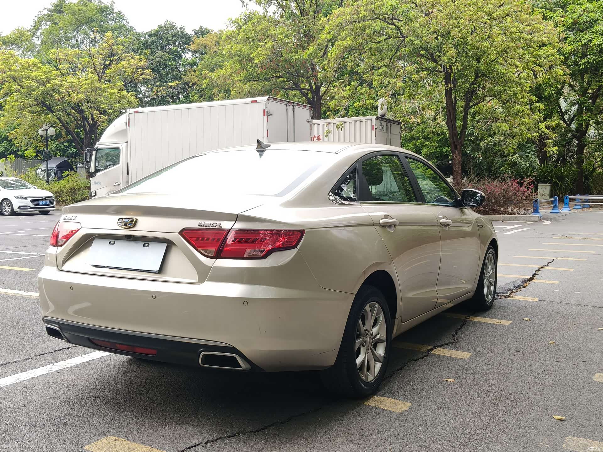 Geely Emgrand, 2016 6