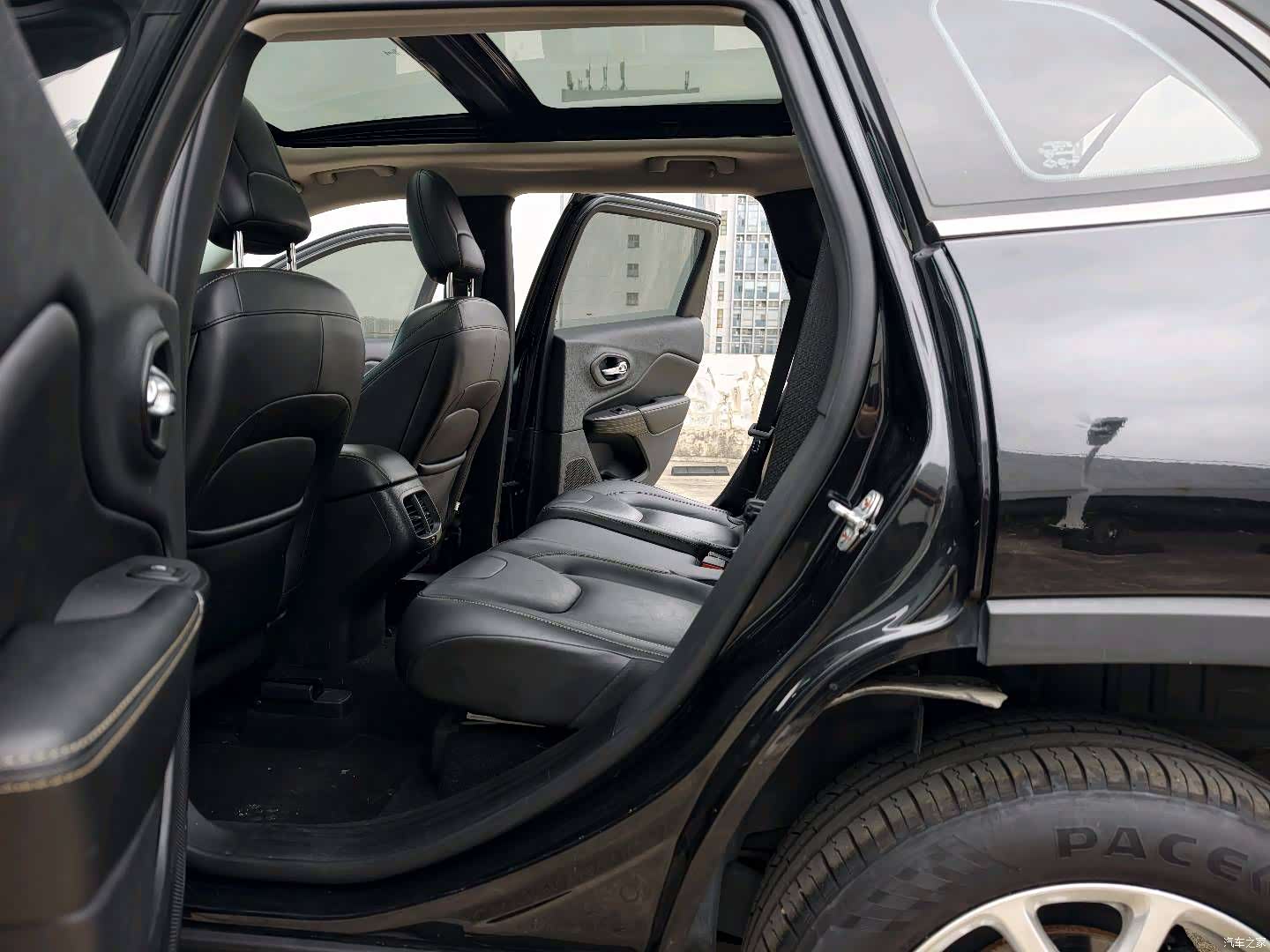 Jeep Cherokee, 2016 8