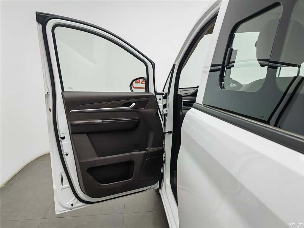 BAIC M7, 2024 8