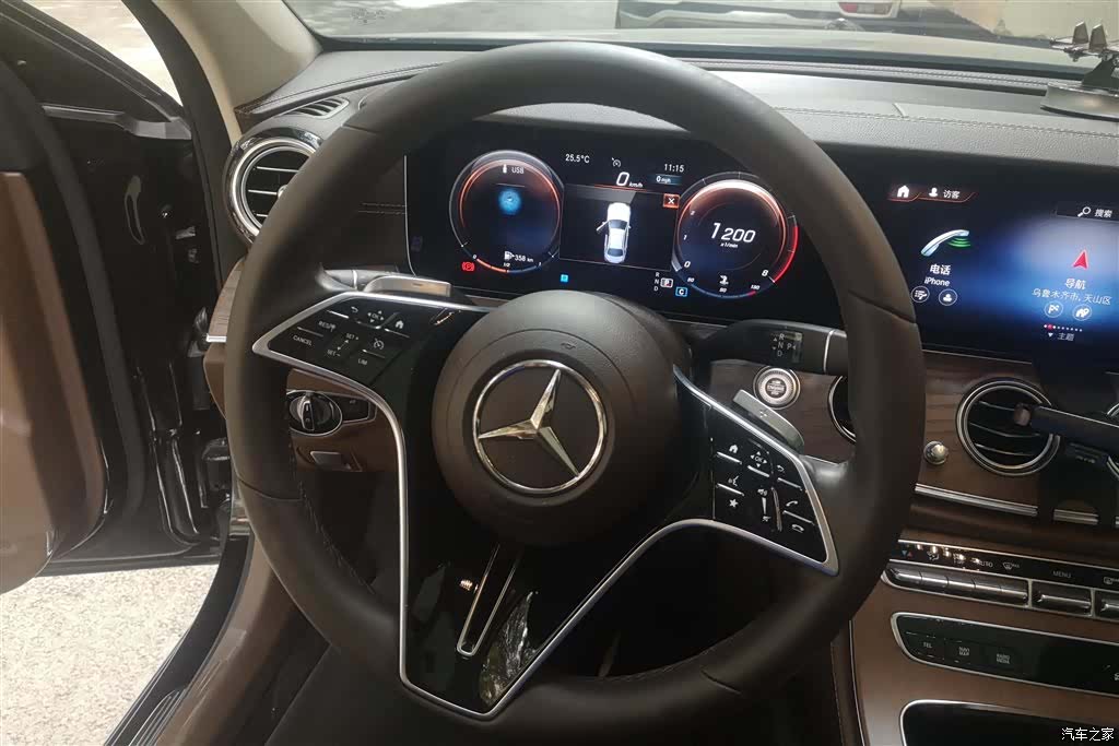 Mercedes-Benz E-Class, 2023 15