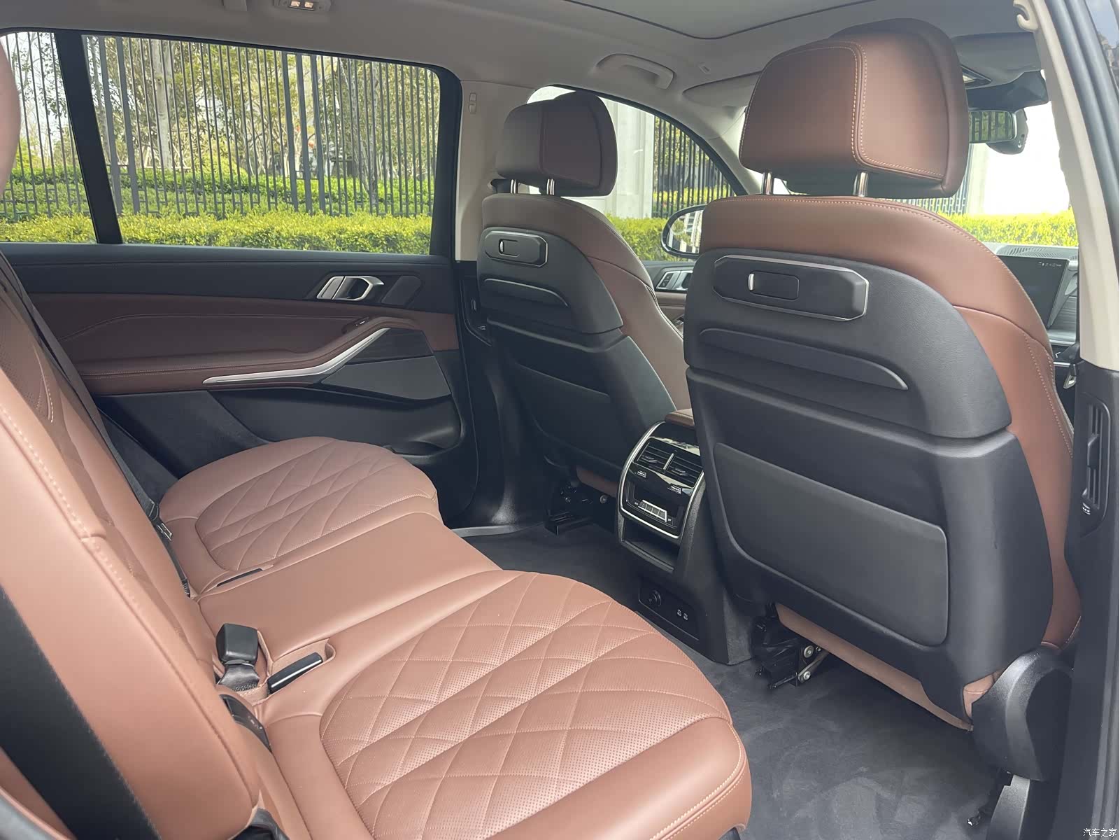 BMW X7, 2024 13