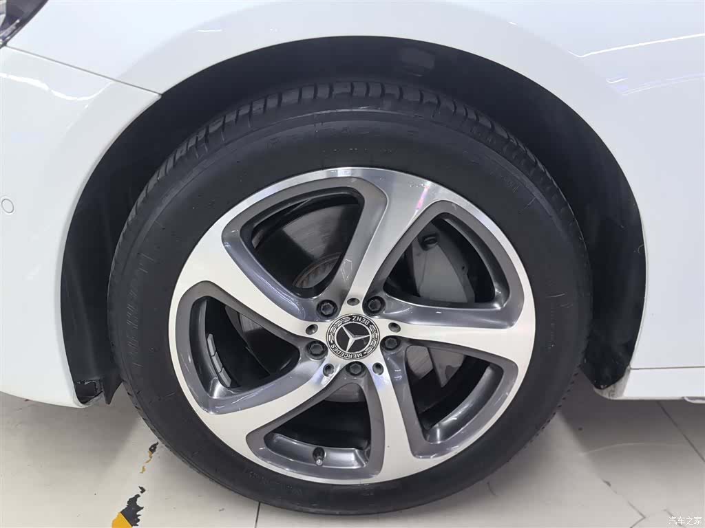 Mercedes-Benz E-Class, 2019 23