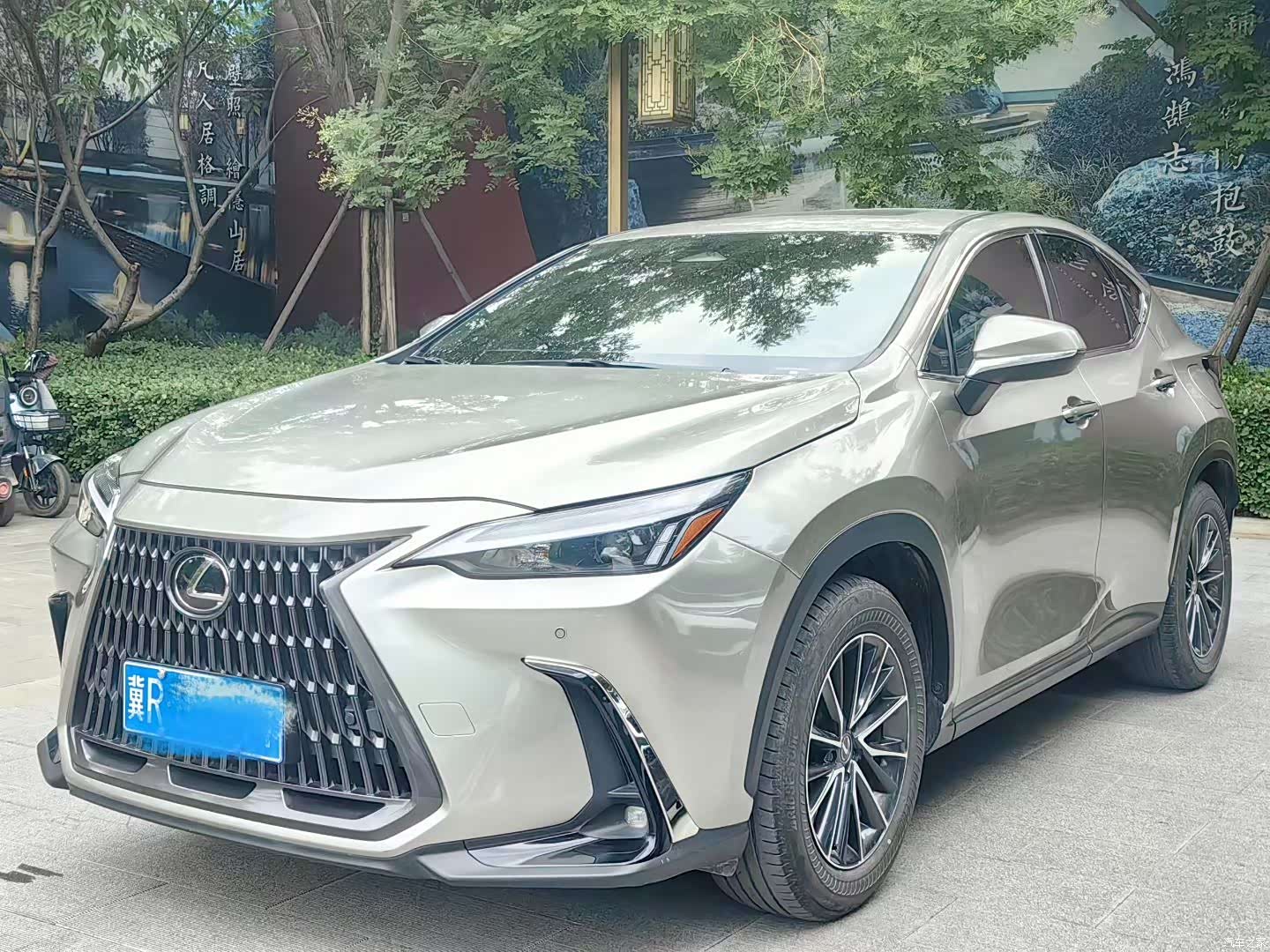Lexus NX, 2023 3