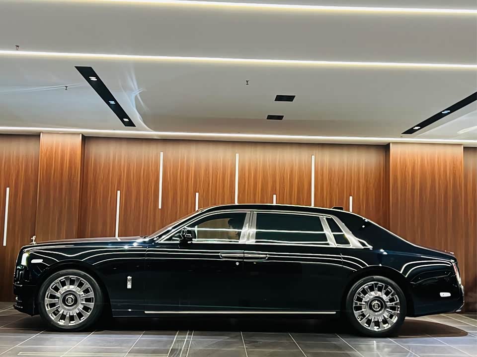 Rolls-Royce Phantom