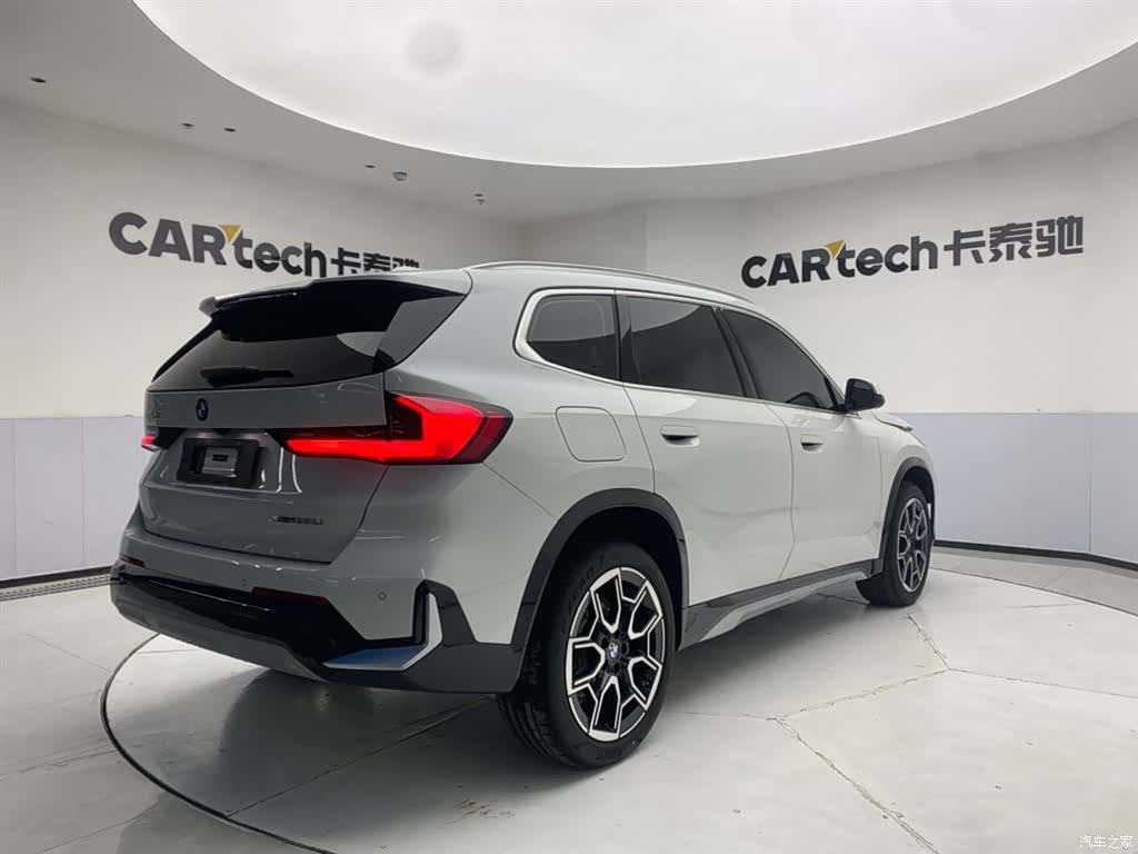 BMW X1, 2026 все фото