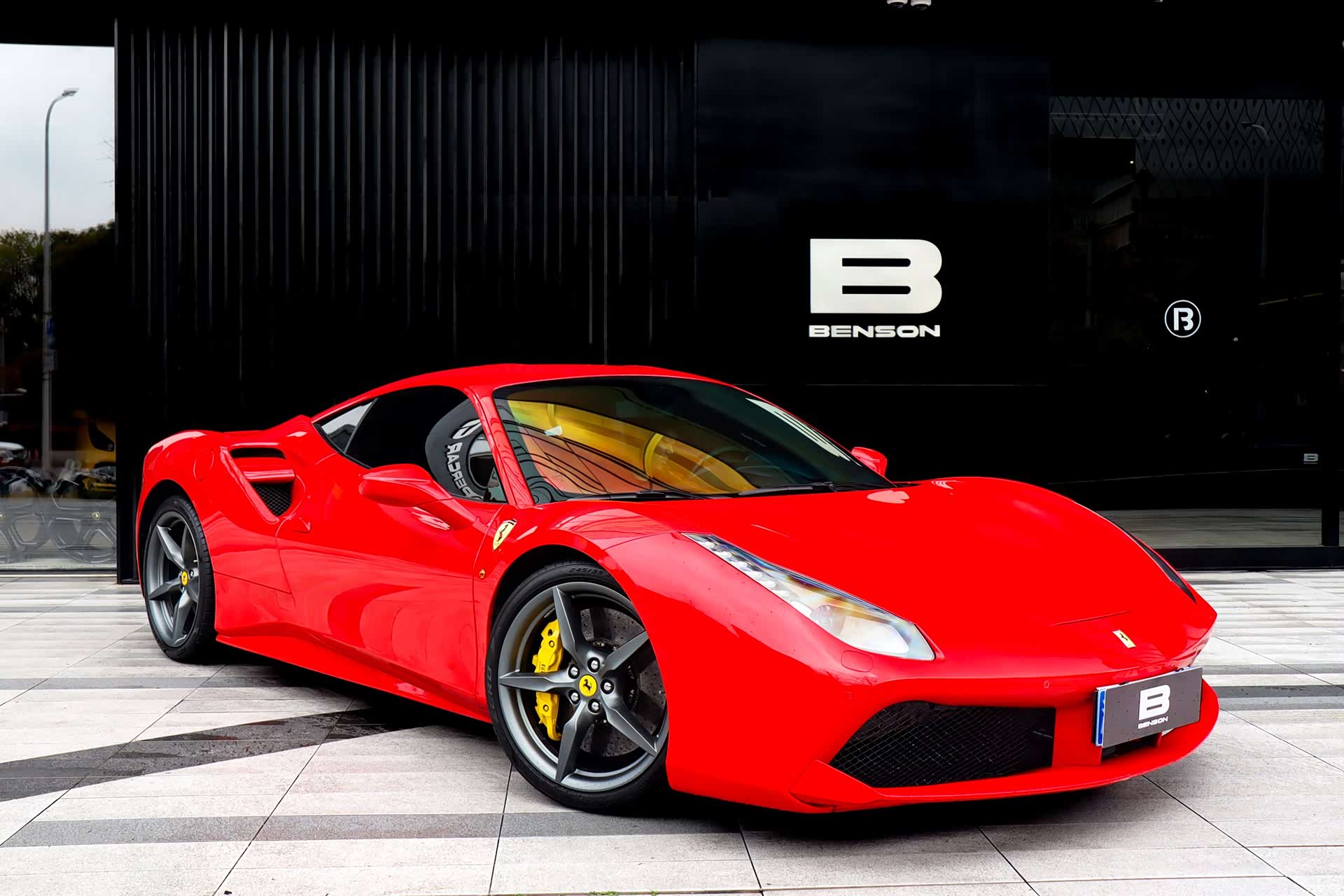 Ferrari 488, 2017 3