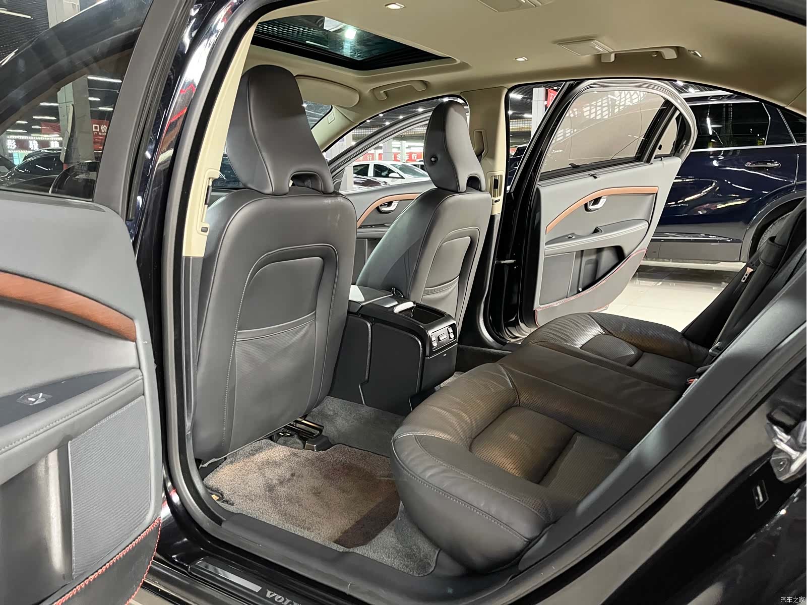 Volvo S80, 2015 11