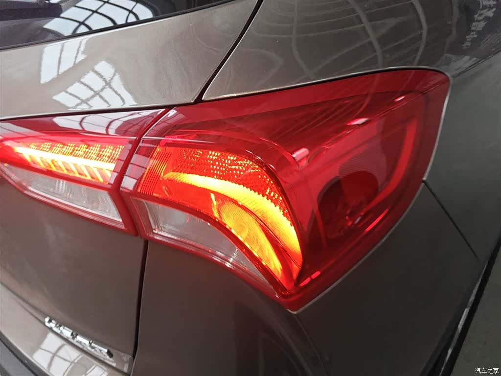 Buick Envision Plus, 2019 8