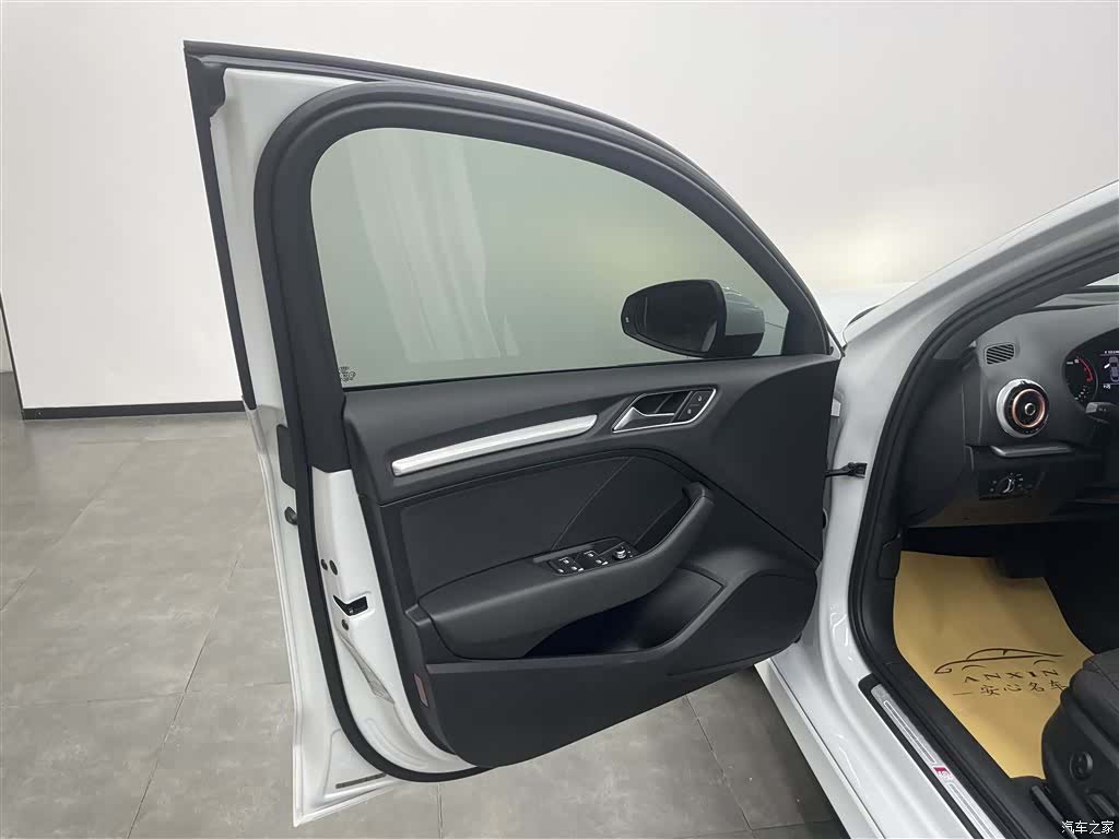 Audi A3, 2019 все фото
