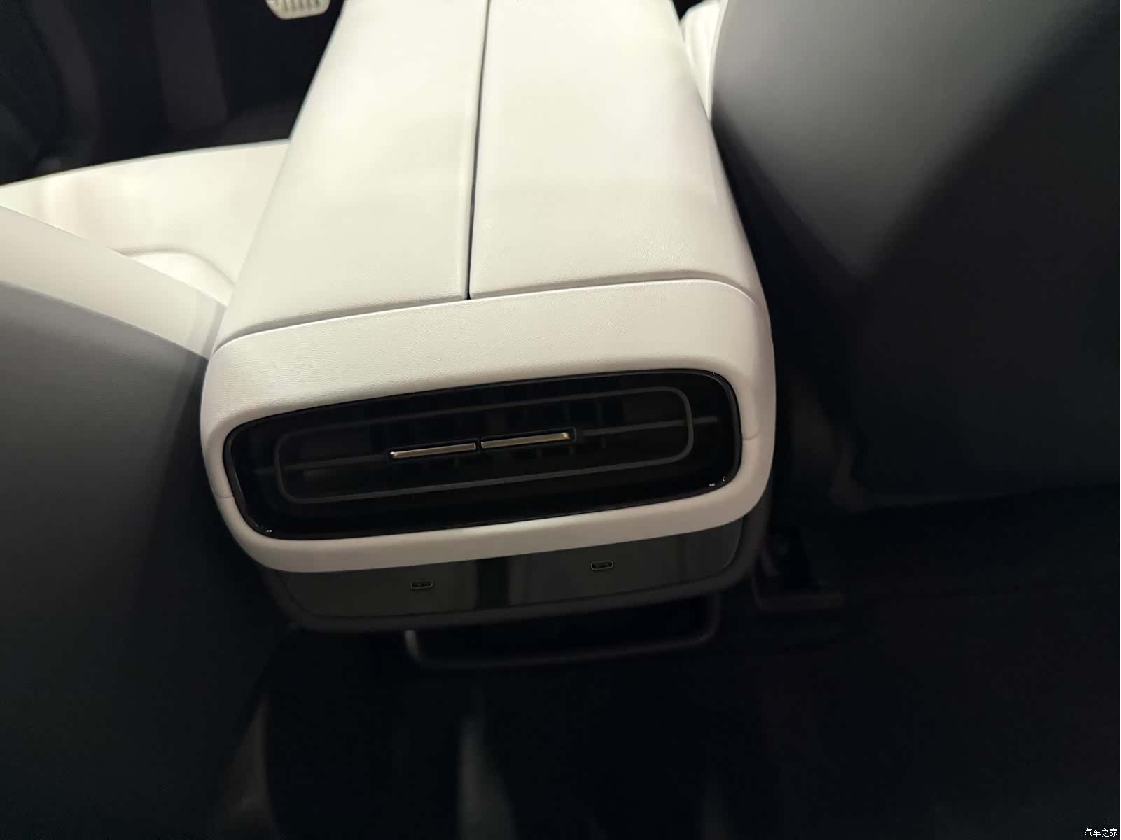 Xiaomi SU7, 2024 12