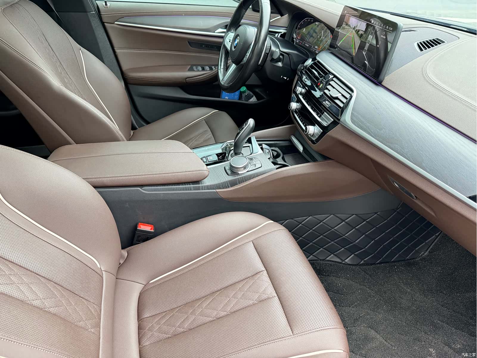 BMW 5 Series, 2023 4
