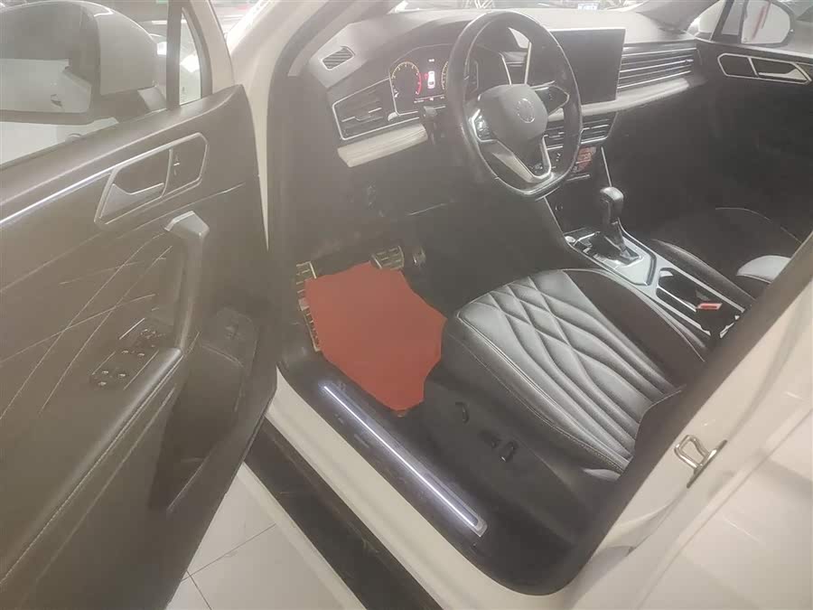 Volkswagen Tiguan L 2022, фото 16