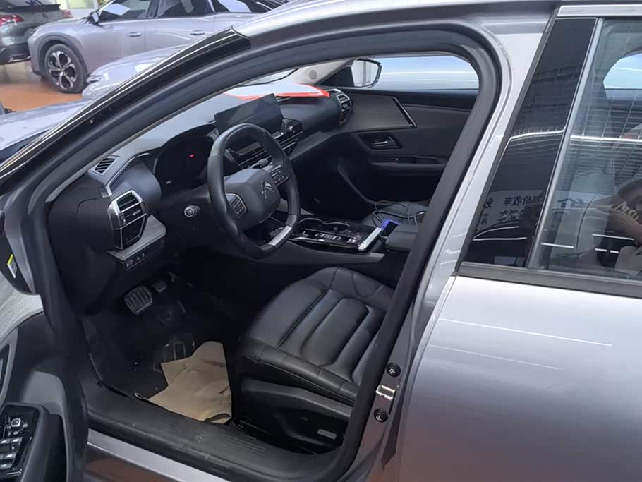 Citroen Versailles C5 X