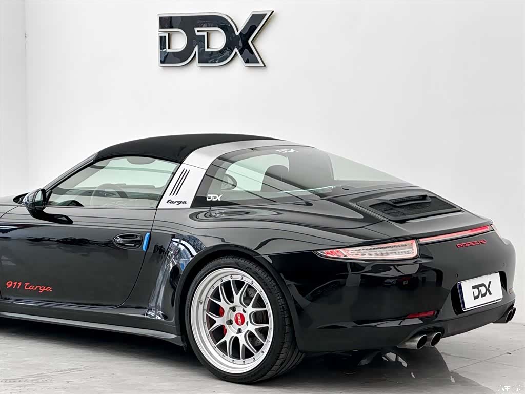 Porsche 911, 2016 8