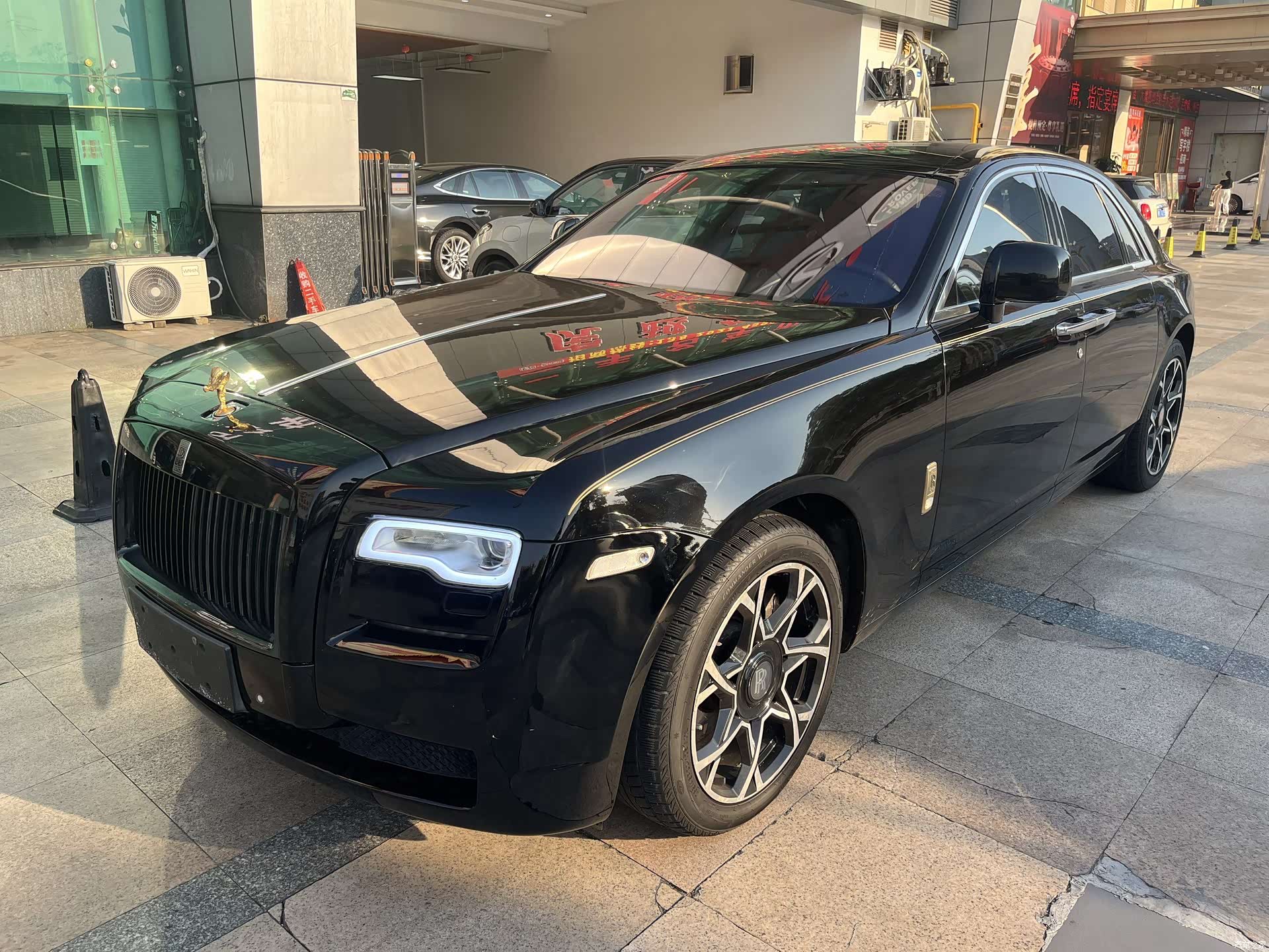 Rolls-Royce Ghost, 2011 1