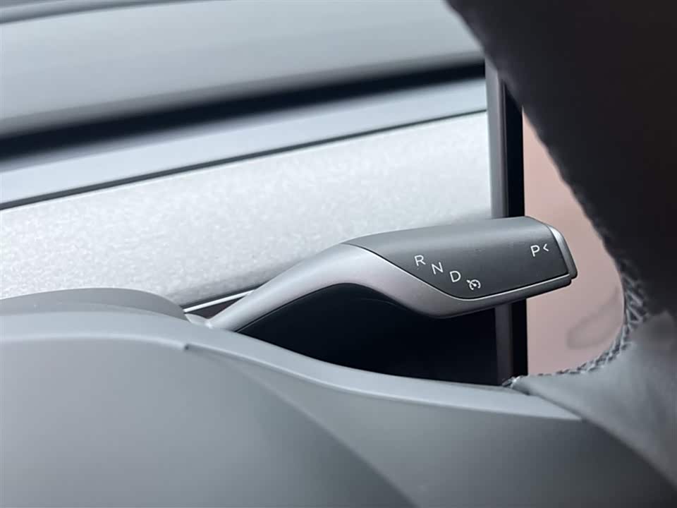 Tesla Model Y Tesla Model Y
