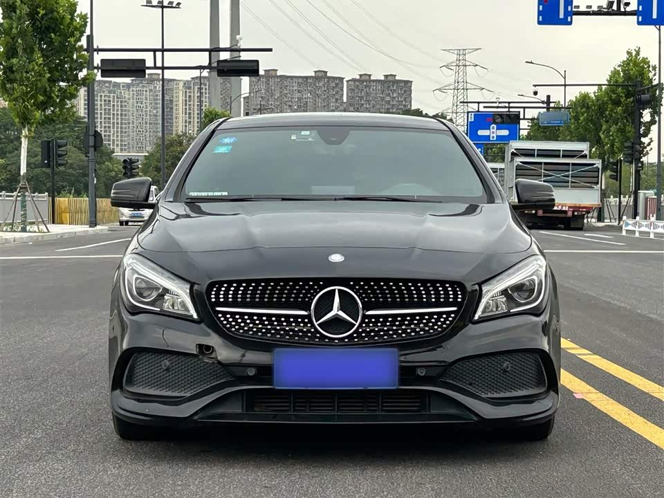 Mercedes-Benz CLA