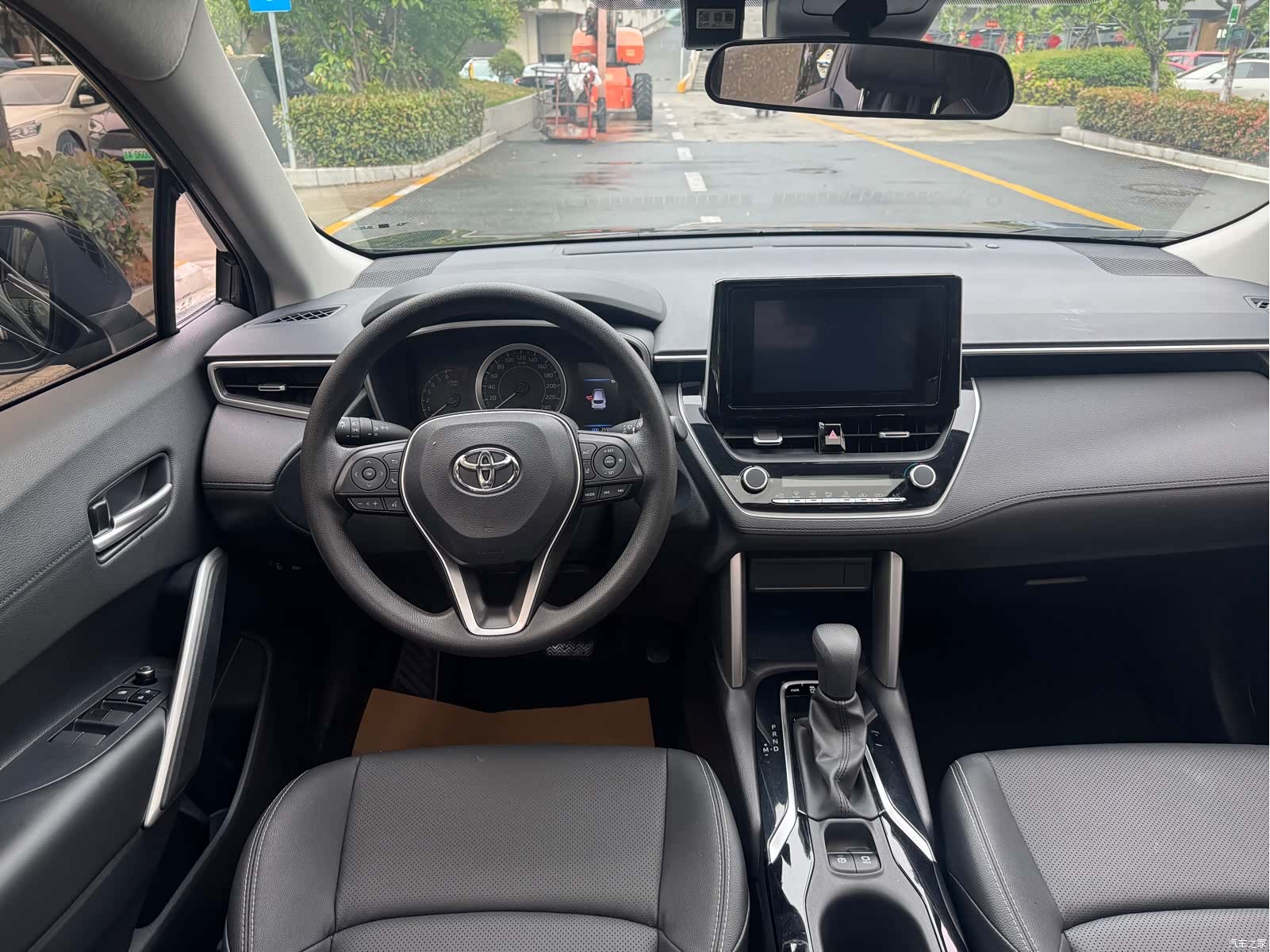 Toyota Frontlander, 2023 18
