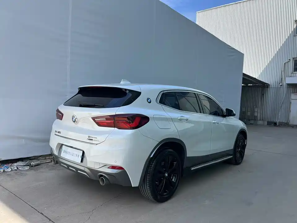 BMW X2
