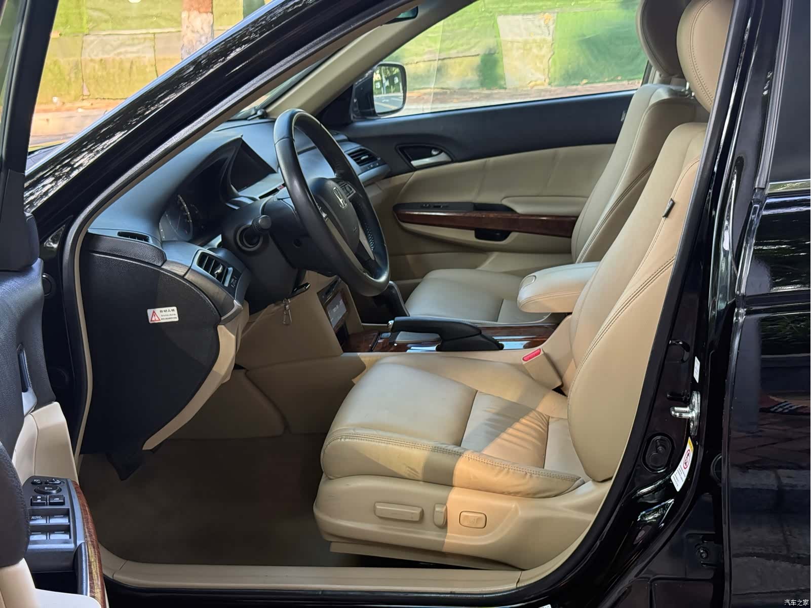 Honda Accord, 2011 16