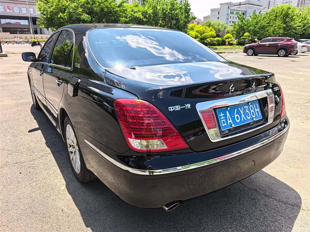 Hongqi HQ300, 2007 11