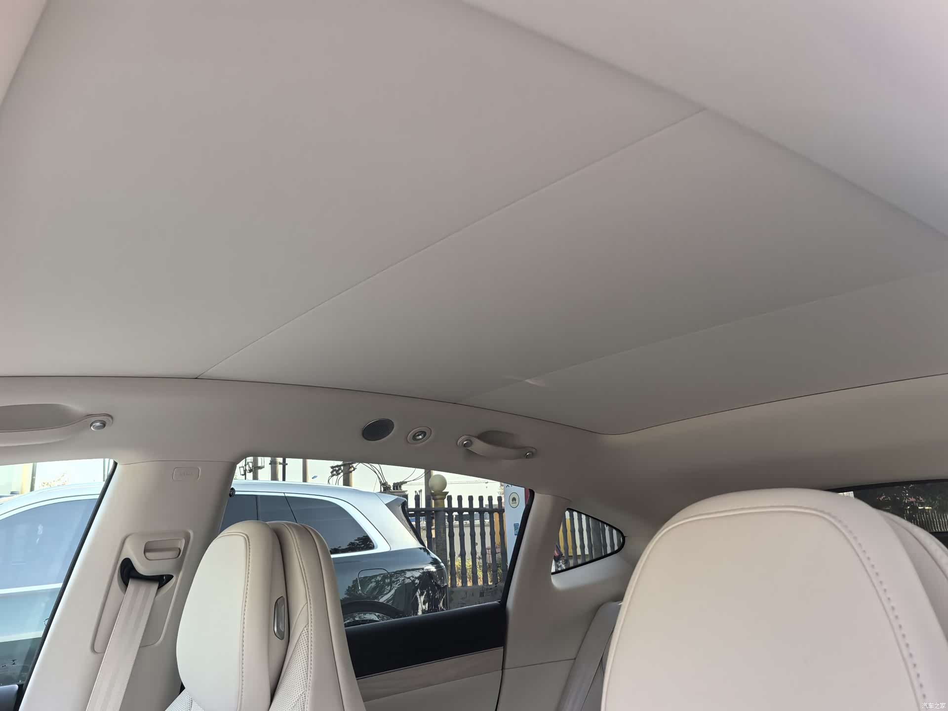 Luxeed R7, 2026 16