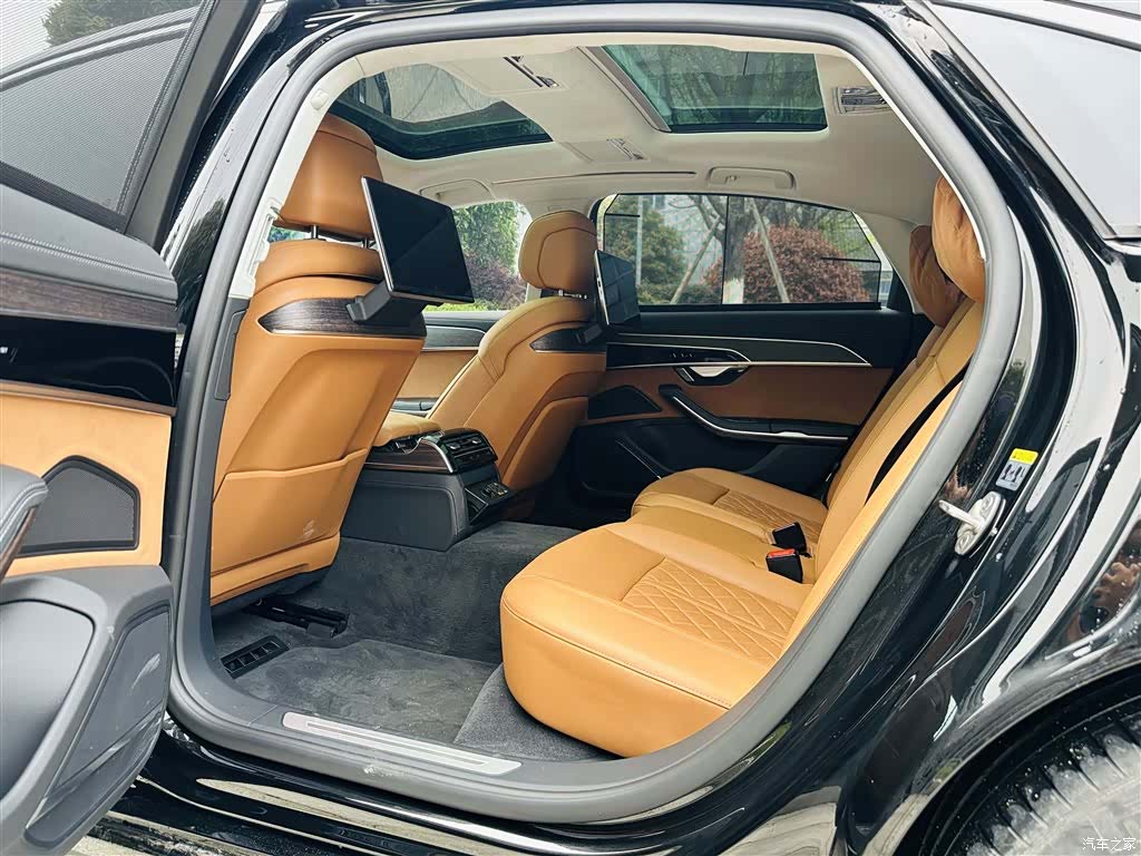 Audi A8L, 2023 6